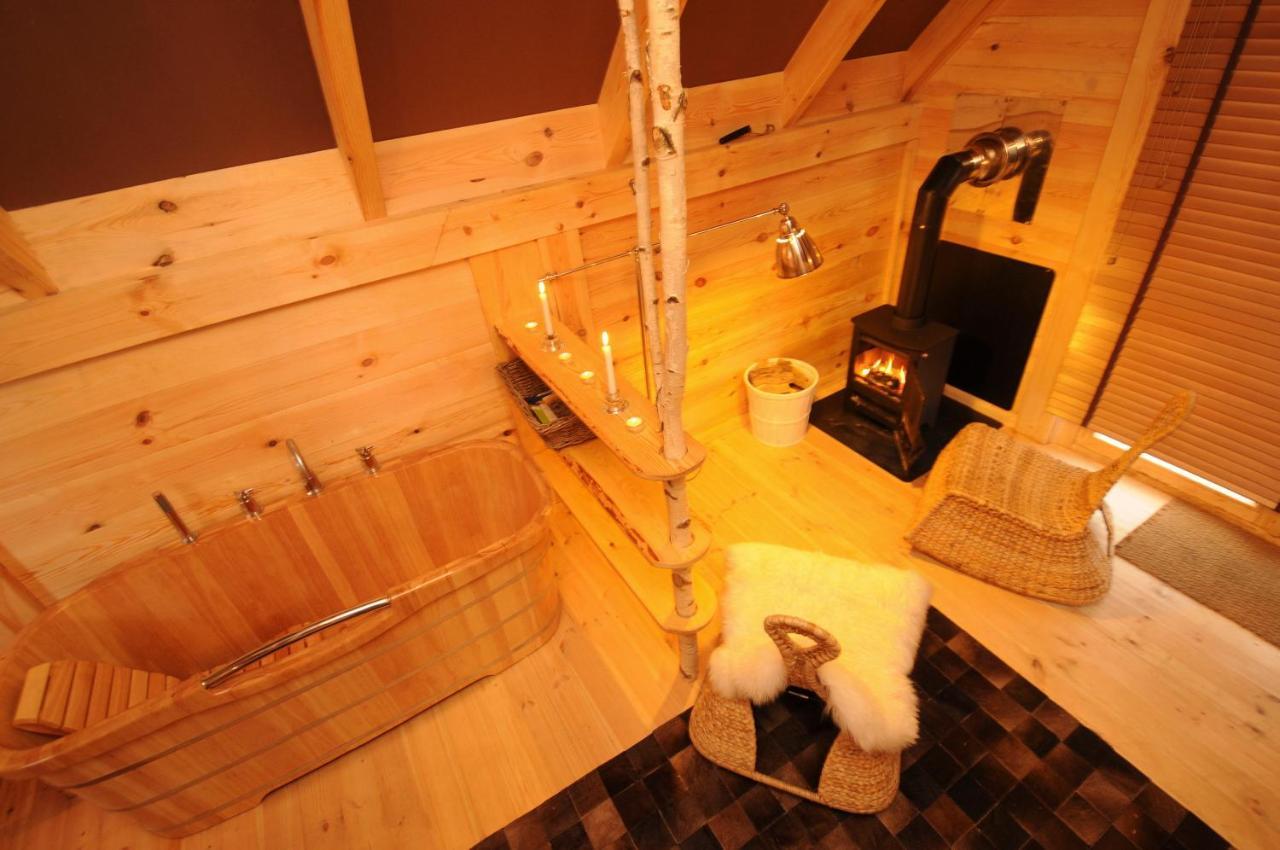 Cabane Lodge Domaine Du Lac Chambon Murol Buitenkant foto