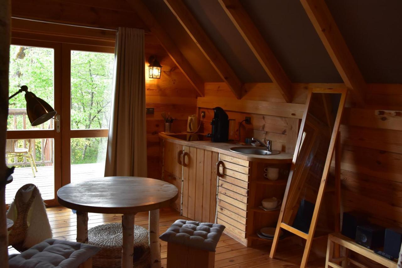 Cabane Lodge Domaine Du Lac Chambon Murol Buitenkant foto